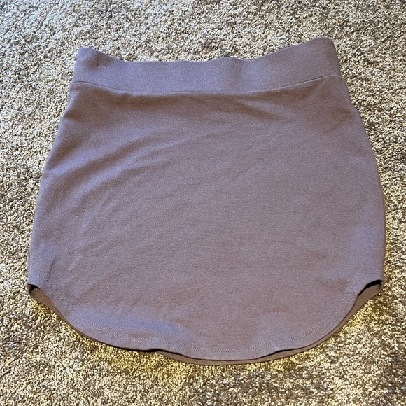 Forever 21 Dresses & Skirts - Forever 21 Taupe BodyCon Mini Skirt - Size S